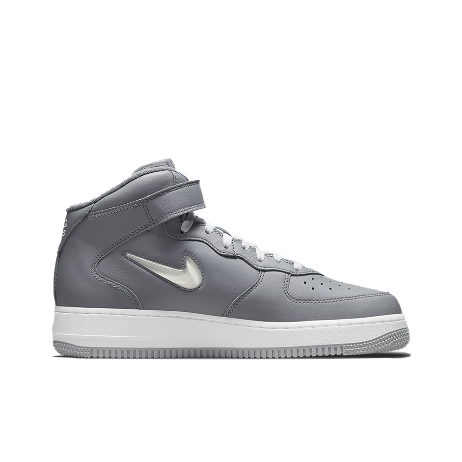 ナイキ エアフォース1 QS ジュエル「NYC クールグレー - Nike Shoes Air Force 1 のレビューと価格